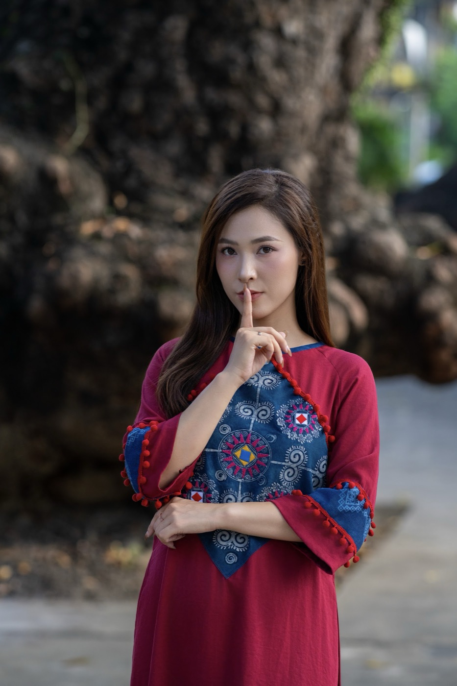 Áo dài Đỏ Thắm – Lam Chàm